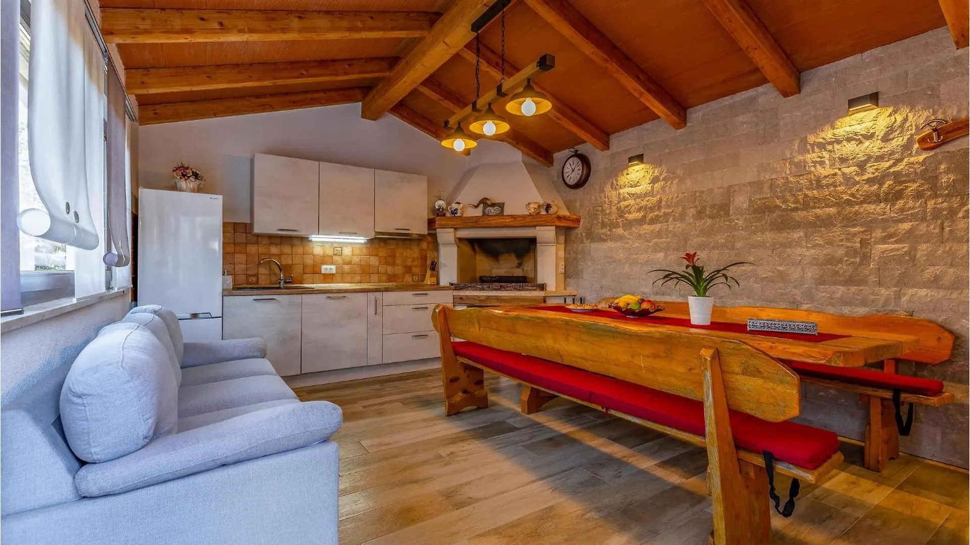 Lovely Apartment In Medulin With Wifi