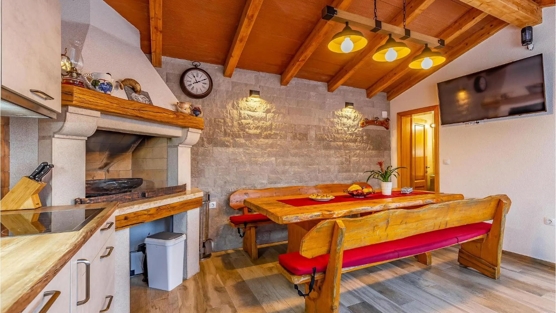 Lovely Apartment In Medulin With Wifi
